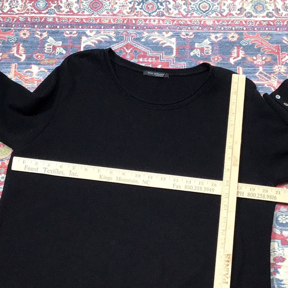 🤍New Orleans Knitwear Black Cotton Knit Long Sleeve Pearl Button Cuffs Sz.M - Picture 4 of 7